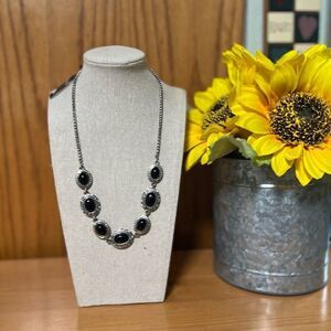 NWT Scroll by Dillard’s Reversible Elegant Black & Silver Necklace #J3